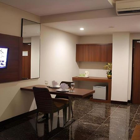 Atrium Premiere Cilacap Eksteriør billede