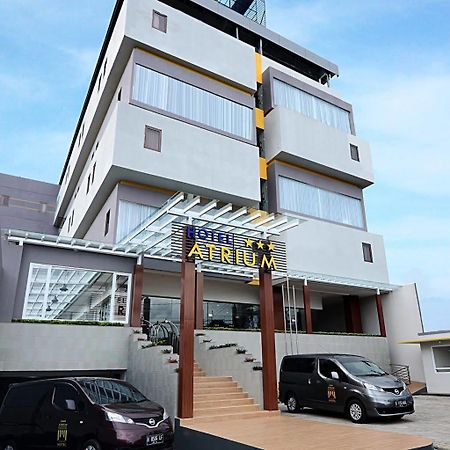 Atrium Premiere Cilacap Eksteriør billede