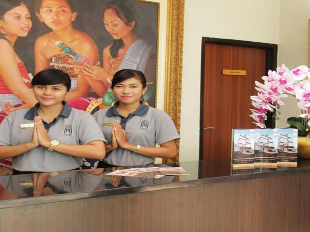 Atrium Premiere Cilacap Eksteriør billede