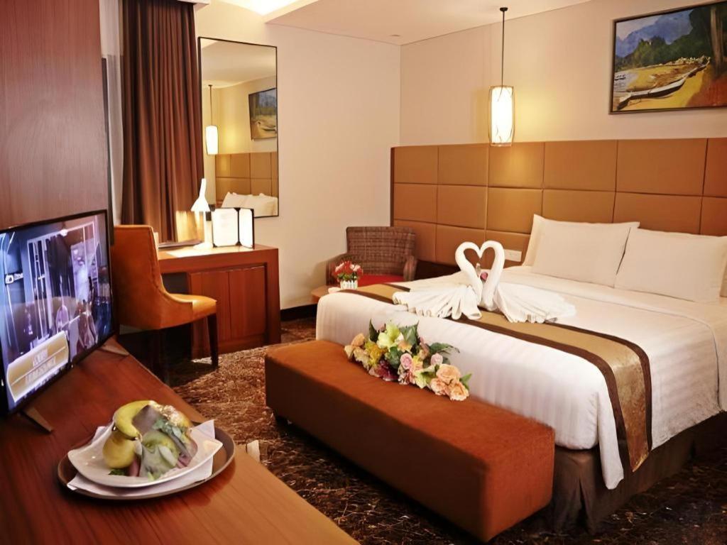 Atrium Premiere Cilacap Eksteriør billede