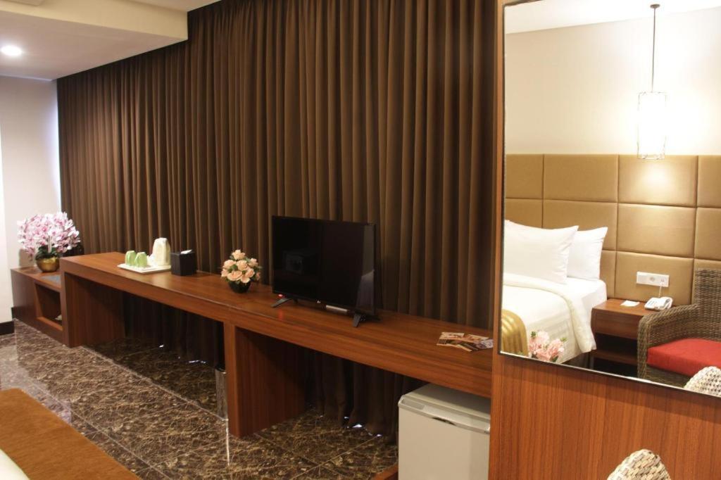Atrium Premiere Cilacap Eksteriør billede