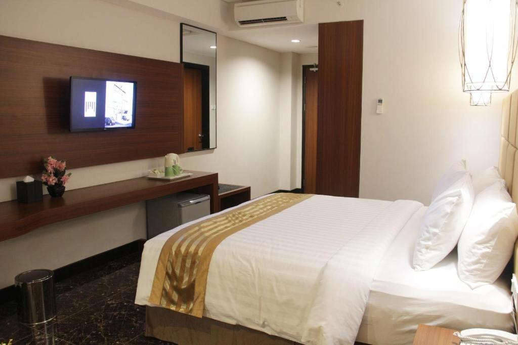Atrium Premiere Cilacap Eksteriør billede