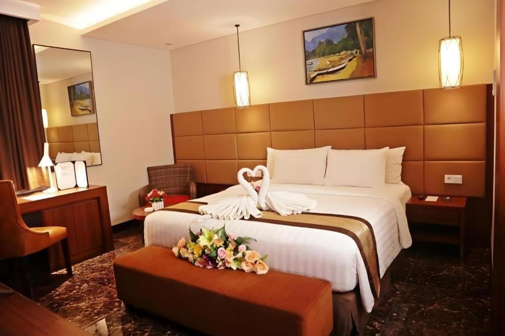 Atrium Premiere Cilacap Eksteriør billede