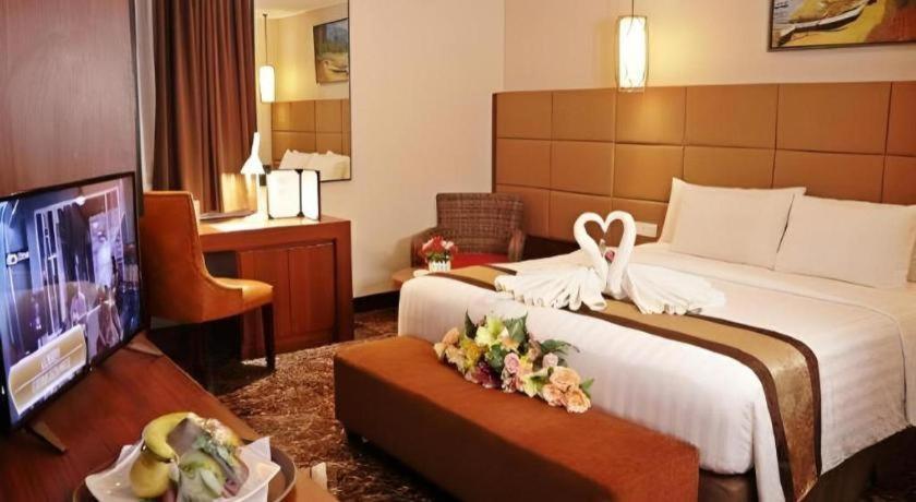 Atrium Premiere Cilacap Eksteriør billede