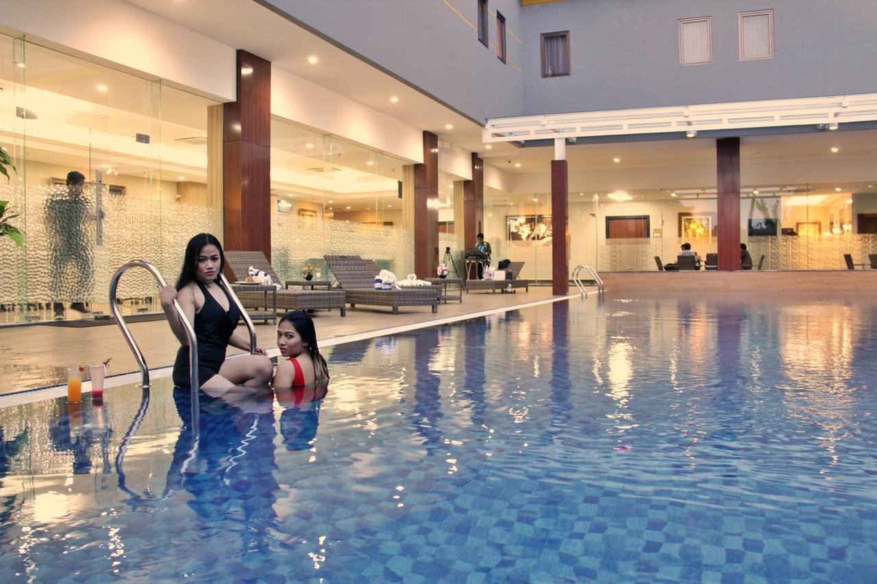 Atrium Premiere Cilacap Eksteriør billede