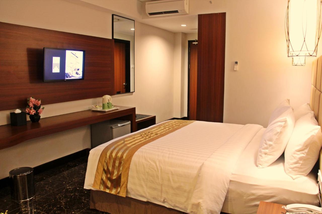 Atrium Premiere Cilacap Eksteriør billede